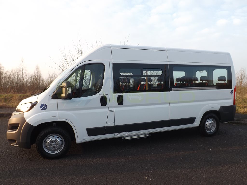 17 Seat Peugeot Boxer Drive On Car Licence Minibus Leasing Exterior Front Right