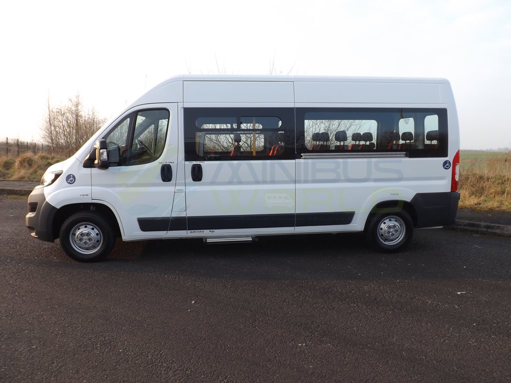 17 Seat Peugeot Boxer Drive On Car Licence Minibus Leasing Exterior Right