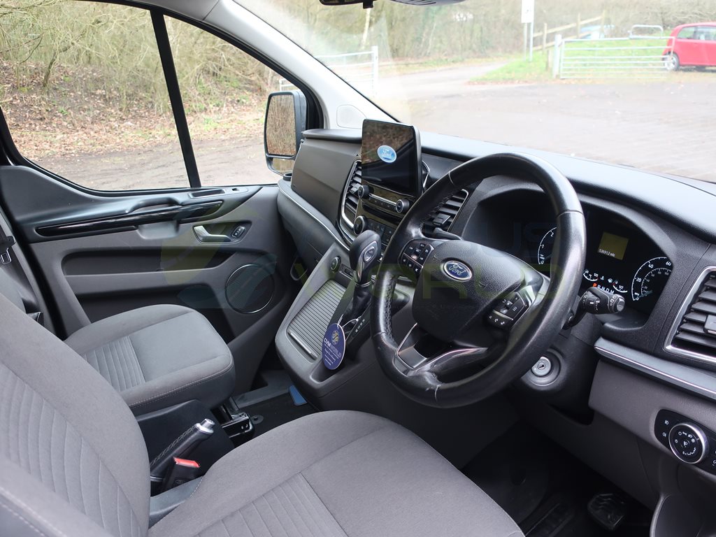 Ford Tourneo Custom Titanium 8 Seats Interior Cab Driver Side